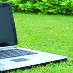 laptop-on-grass